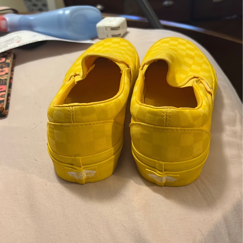 Vans - Picture 2 of 3